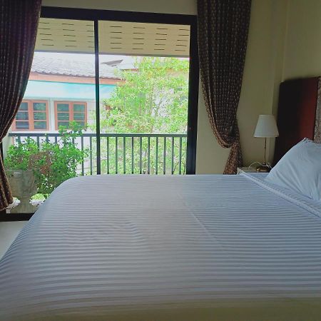 Sri Ngachang Chiang Mai Extérieur photo